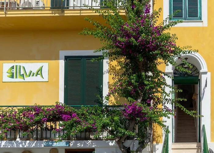 Pensione Silvia Santa Mari