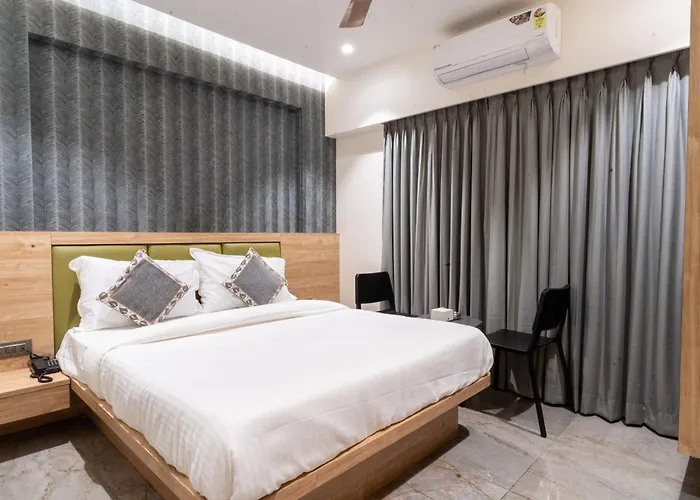 Hotel Aura Inn Airoli ,Digha