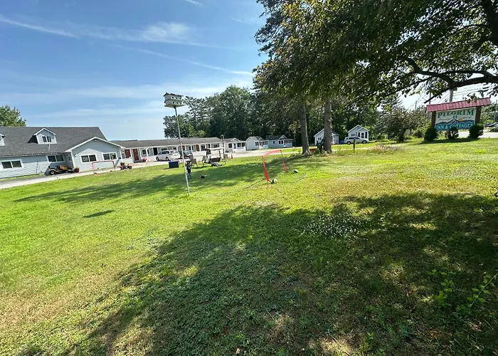 Pilgrim Inn & Cottages