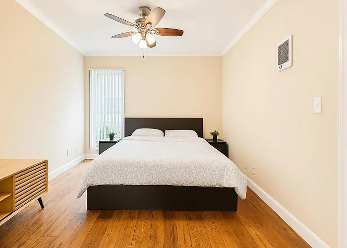 Ocean Haven Beachfront Getaway By Redondo Pier