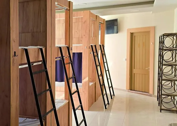 Hostel Central