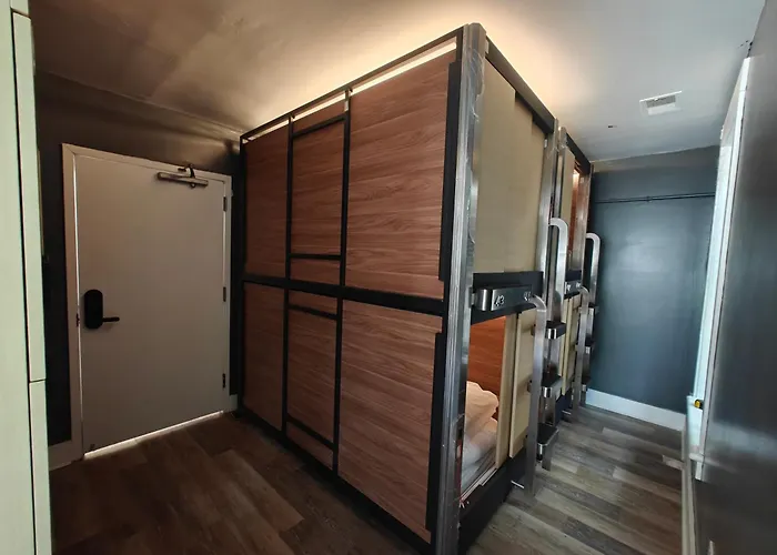 I Street Capsule Hostel
