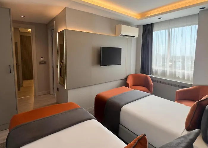 Ahc Old City Hotel