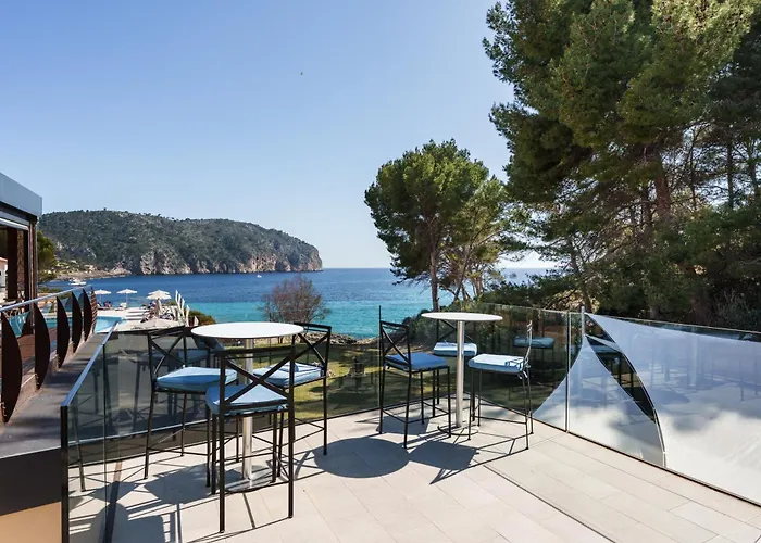 Bahia Suites Camp De Mar
