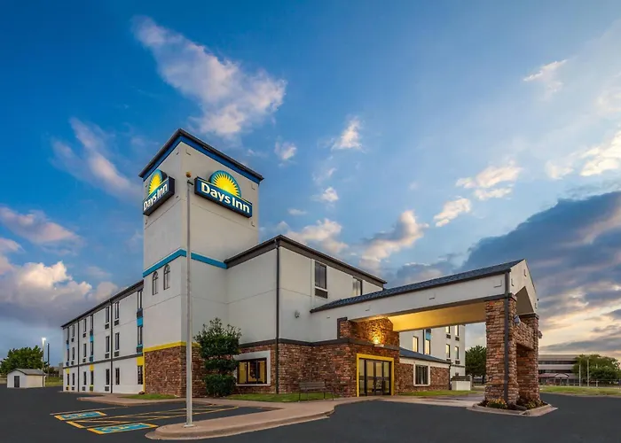 Days Inn By Wyndham Tulsa Central