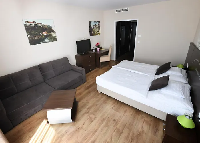 Ezuesthid Hotel