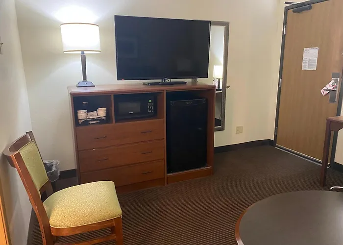 Americinn By Wyndham Two Harbors Near Lake Superior