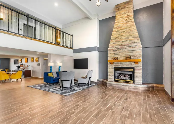 Ogallala Hotels