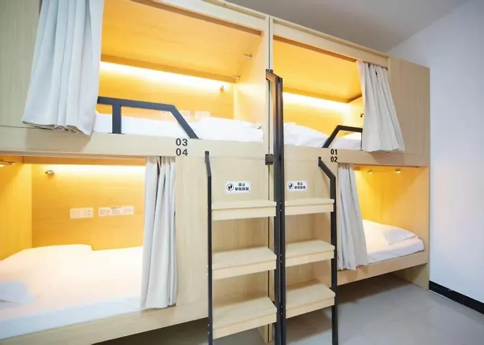 Natural Wake Youth Hostel