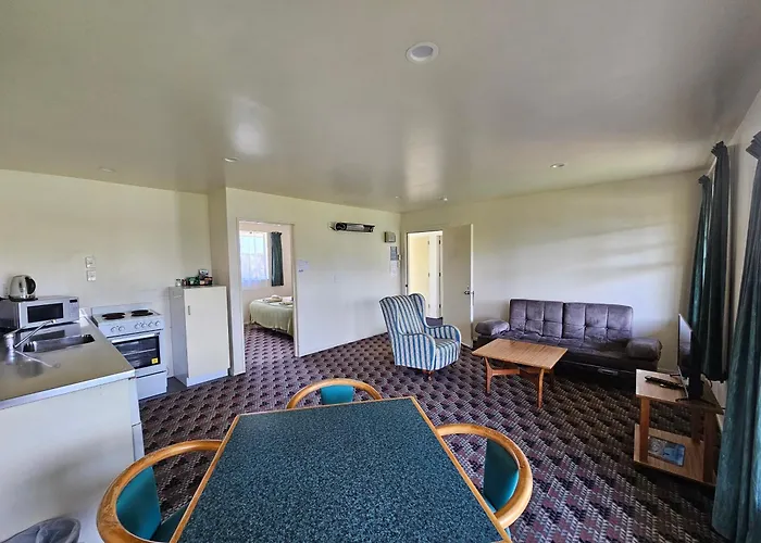 Karamea Hotel