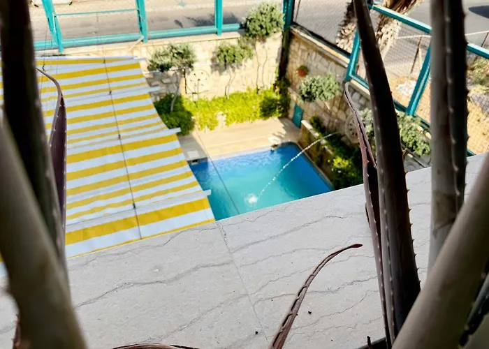 Halat Sailing Club Guest House