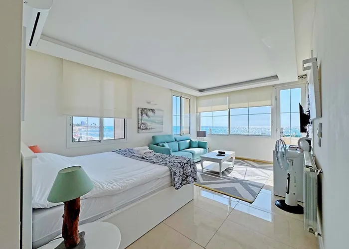 Halat Sailing Club Guest House