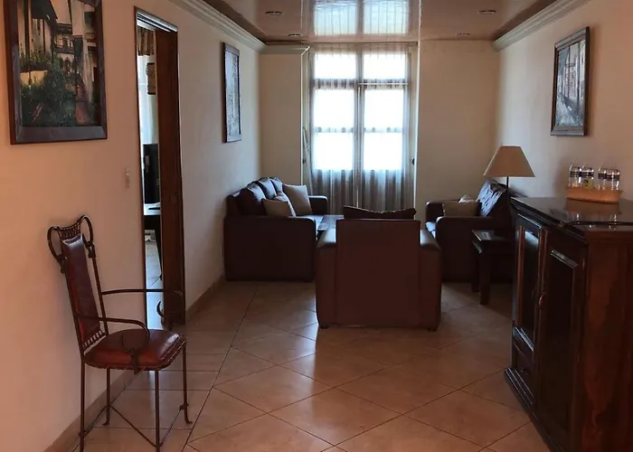 Hotel Casa Del Virrey & Suites