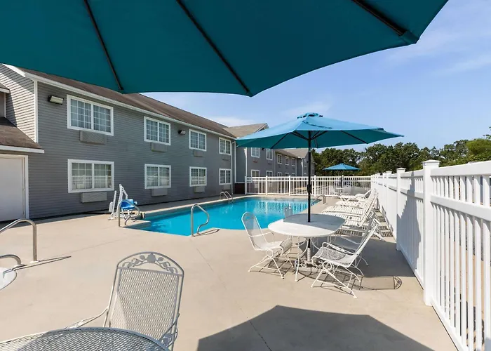 Days Inn By Wyndham Mountain Home