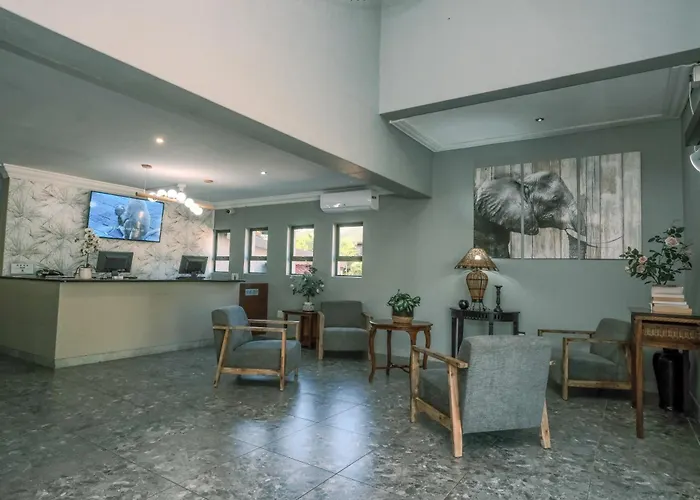Elephant Lake Hotel