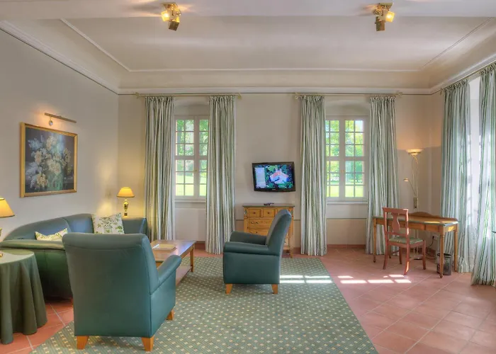 Urlaubsresidenz Marstall und Kanzlei im Schlossensemble