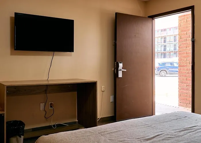 Hotel Dunas Near Consulate