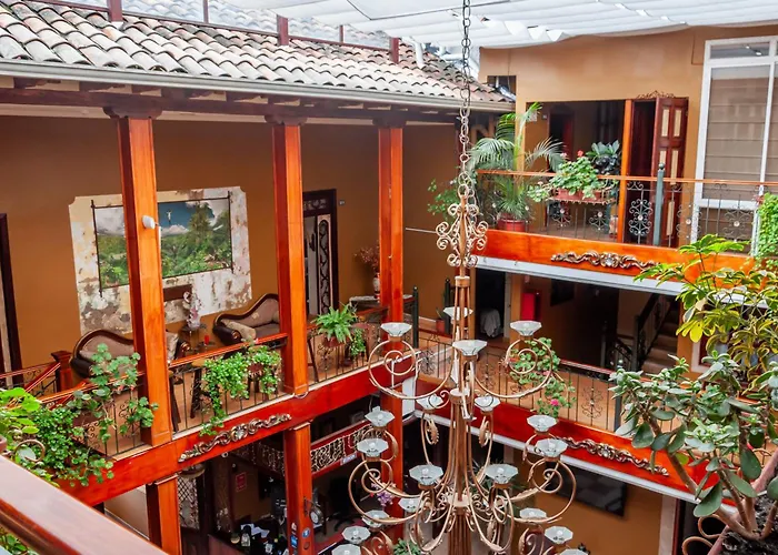 Hotel Campanario