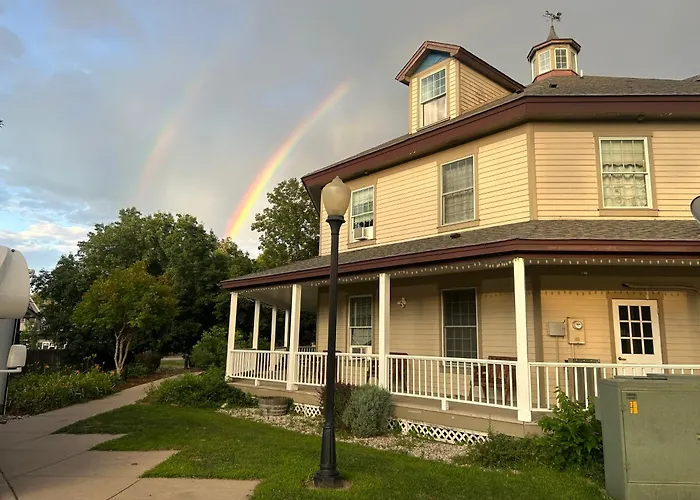 The Currier Inn