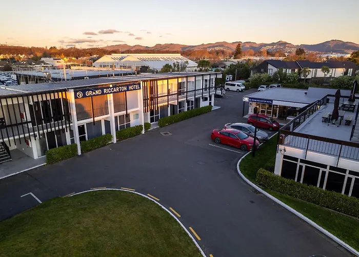 Grand Riccarton Hotel