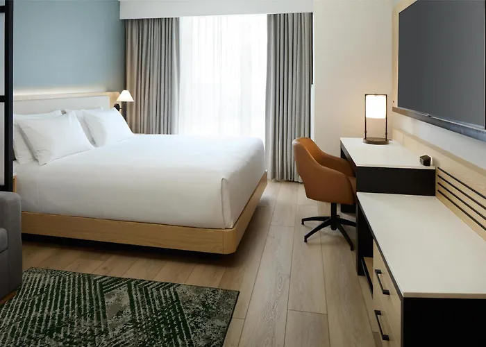Hyatt Place Montreal Airport