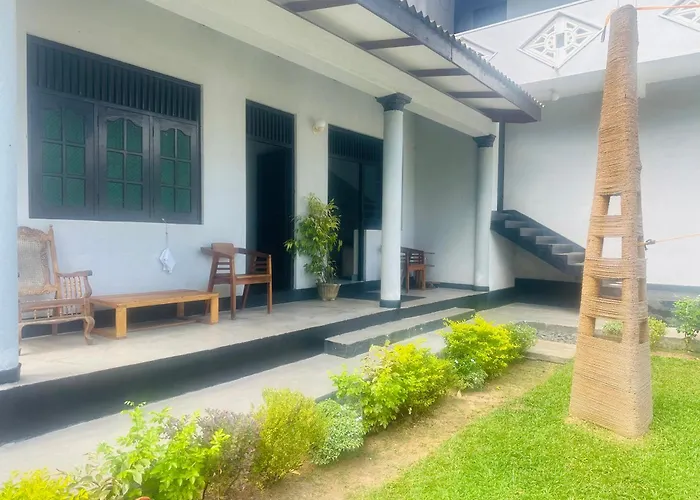 Rock Hill Hotel - Unawatuna