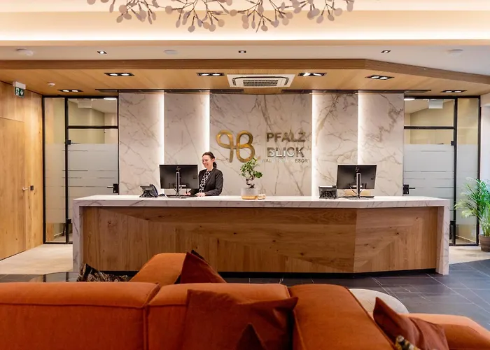 Hotels in Dahn