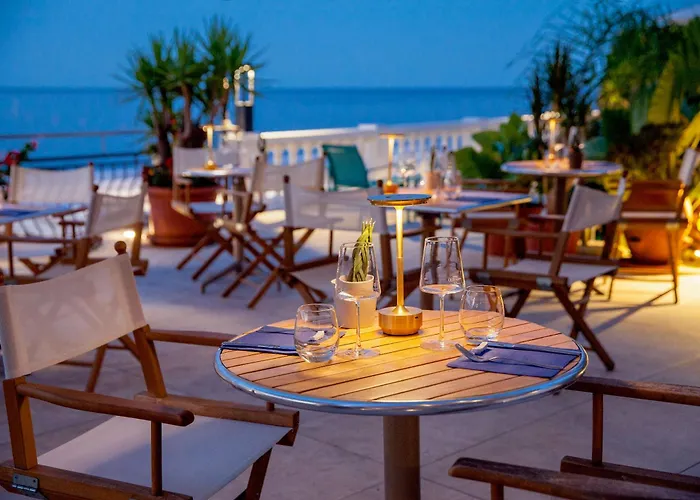Hotel Golfo E Palme