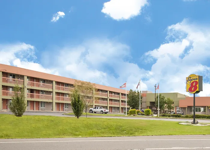 Super 8 By Wyndham Little Rock/Otter Creek