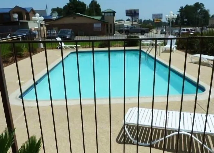 Executive Inn And Suites