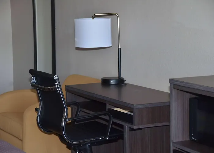 Super 8 By Wyndham Fredericksburg