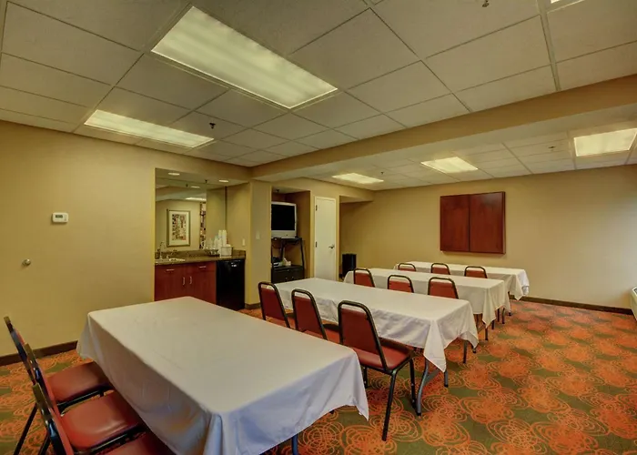 Hampton Inn By Hilton Indianapolis-South