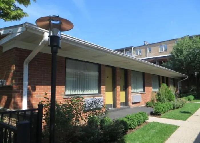 Oak Park Cheap Hotels