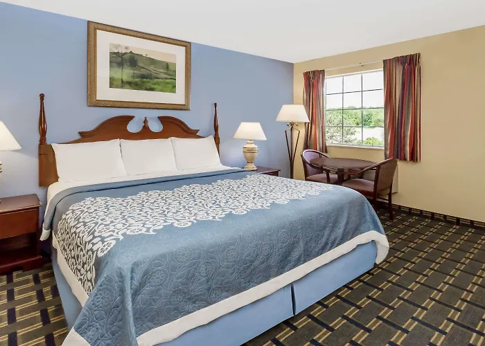 Days Inn By Wyndham Plymouth
