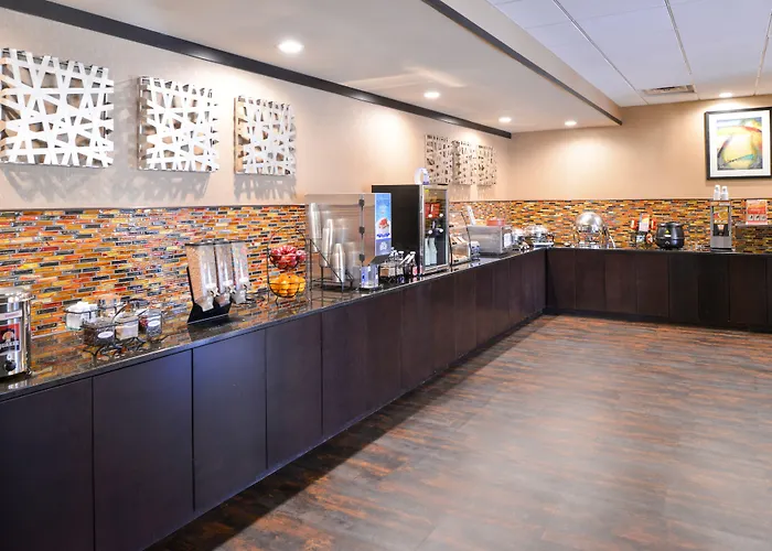 Best Western Plus Midwest Inn