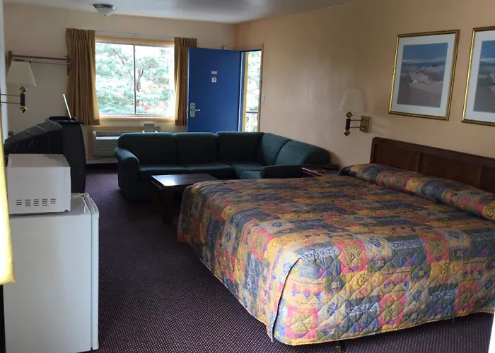 Belmont Inn And Suites