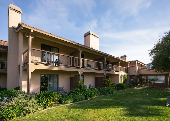 Half Moon Bay Lodge