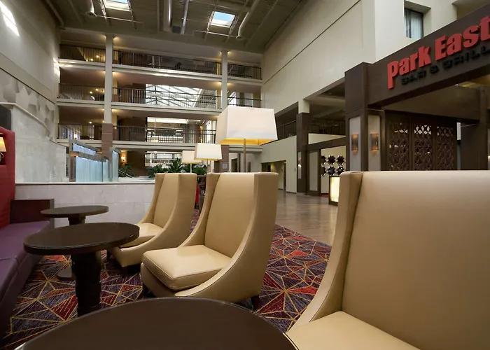 Embassy Suites Cleveland - Beachwood