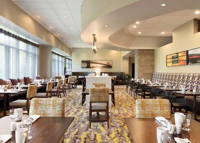 Hilton East Brunswick