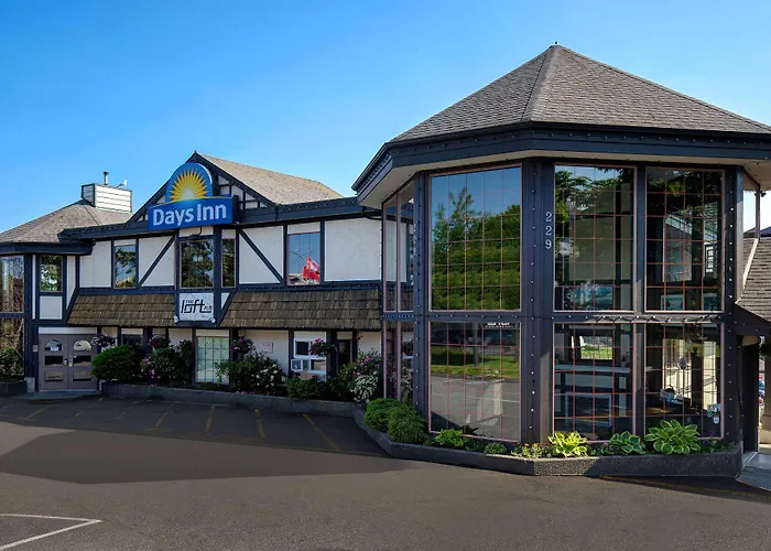 Days Inn By Wyndham Victoria Uptown