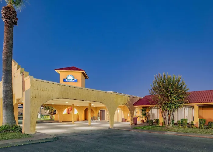 Days Inn By Wyndham Del Rio