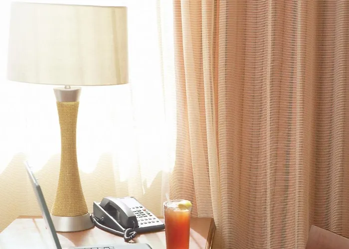 Country Inn & Suites By Radisson, Woodbury, Mn
