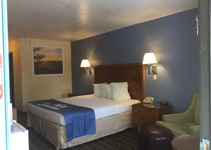 Days Inn By Wyndham Espanola