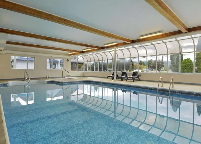 Travelodge By Wyndham Salmon Arm Bc