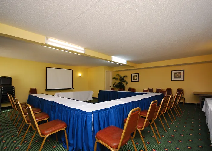 Quality Inn & Suites North Richland Hills