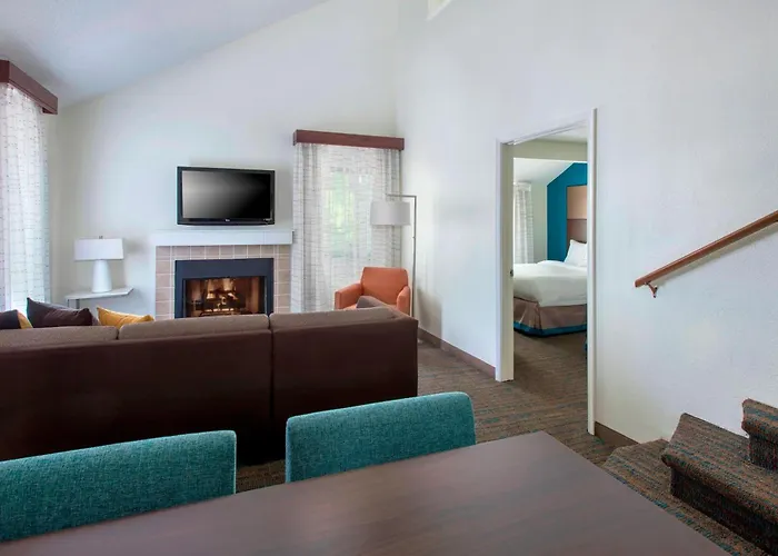 Berwyn Hotels