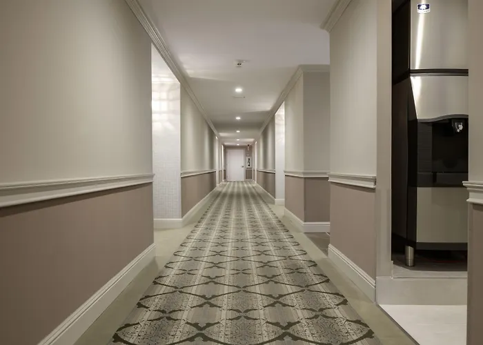 Woodcrest Hotel Cupertino