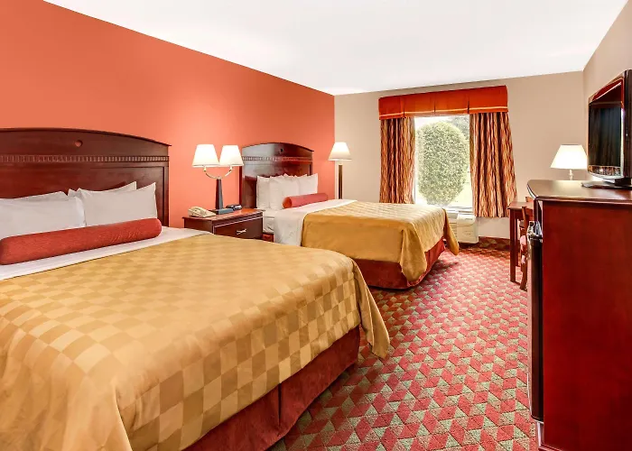 Ramada By Wyndham Murfreesboro