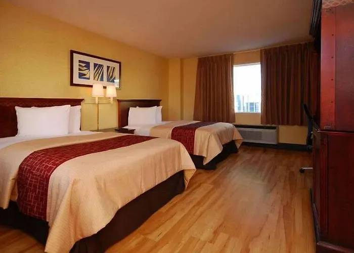 Baymont By Wyndham San Diego Downtown