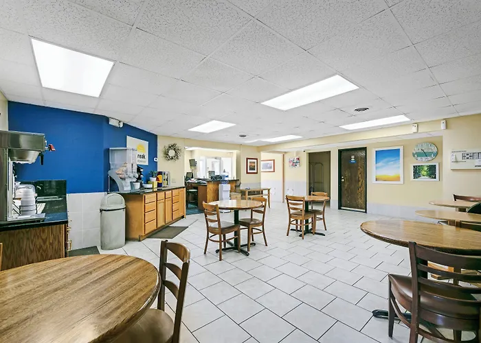 Days Inn By Wyndham Alexandria Mn